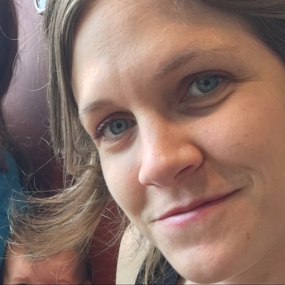 Meet your Posher, Christiann - Picture 1 of 1